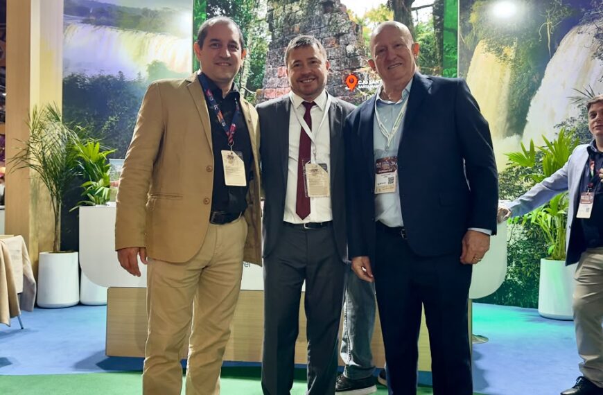 La Cámara de Comercio de Puerto Iguazú potencia el desarrollo local en la FIT 2026.